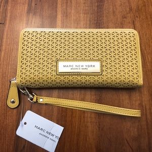 Wristlet- Marc New York
